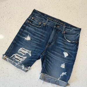 Men’s American Eagle AirFlex+ Ultrasoft 9" Patched Denim Shorts Size 30